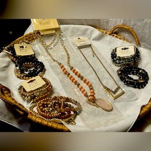 Brand new 11 piece bundle